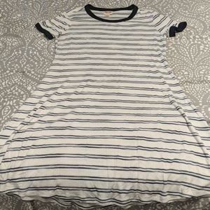 Mossimo t-shirt dress with flare